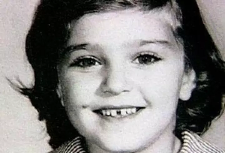 Emmanuel Macron îi ia apărarea soției sale și vorbește despre obsesia pe care mass-media a dezvoltat-o pentru Brigitte Trogneux