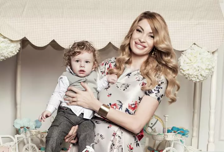 Delia a pornit campania #seîntâmplă. Iată ce spune despre Iulia Albu, Inna sau Lora!