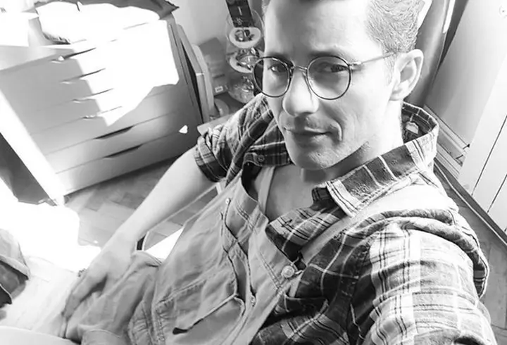 Hashtag-ul zilei: #acasa