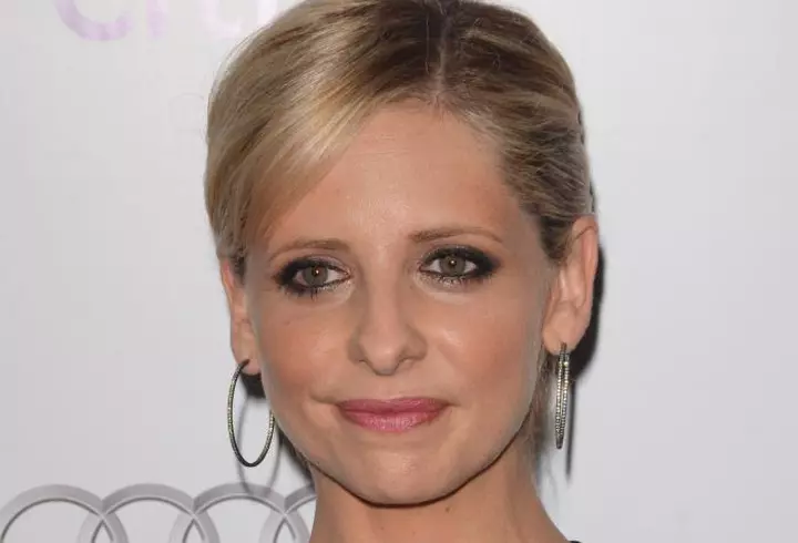 Cele mai frumoase pălării de la Garden Party-ul de la Palatul Elisabeta de Ziua Regalității. Iată ultimele tendințe!