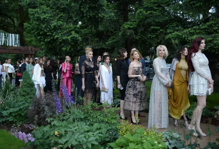 Ce făceau şi de cine erau îndrăgostite la 18 ani Andreea Marin, Andreea Esca sau Andra