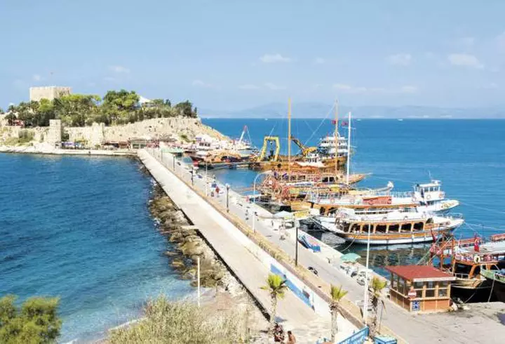 (P) Creta, insula pasionaților de istorie