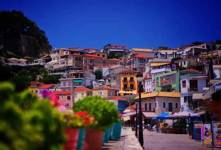 (P) Creta, insula pasionaților de istorie