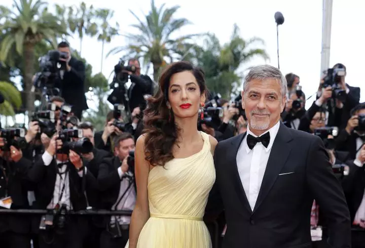 Frumusețea nu are vârstă! Iepurașii Playboy au reconstituit copertele din urmă cu 38 de ani. Iată rezultatul!