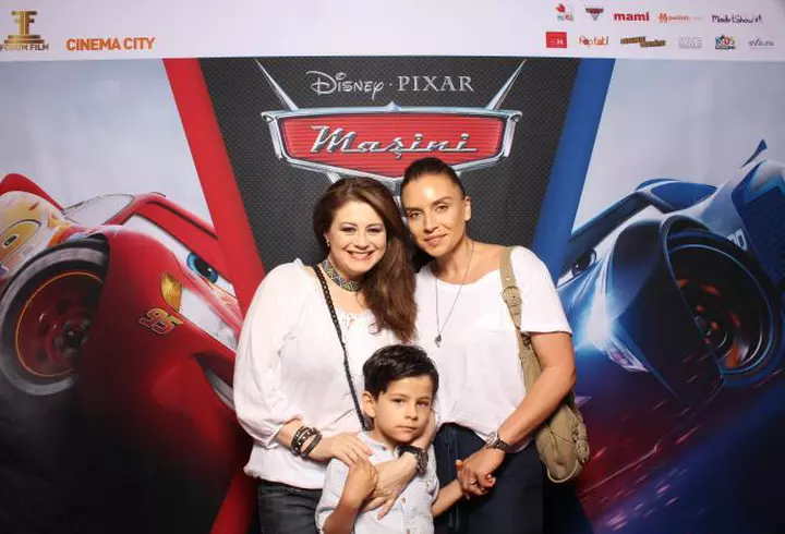 Vedete la Viva! Monday Fever Party – Uite ce ținute au ales pentru o zi de luni