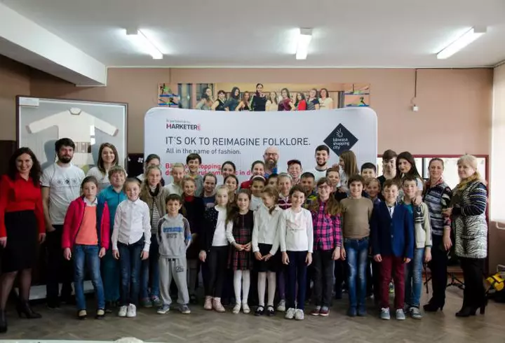 GLAMOUR Street Fashion Show 2017: votează-ți preferatele!