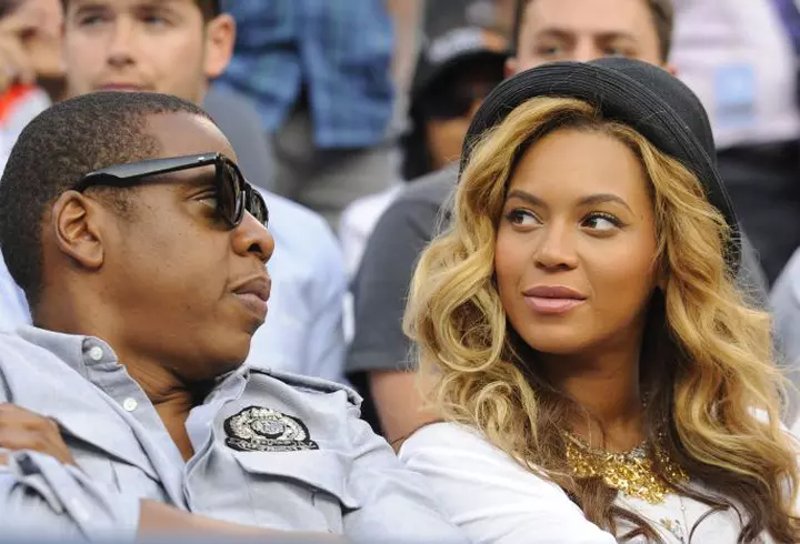 Oglindă, oglinjoară, cine-i cel mai musculos din țară?