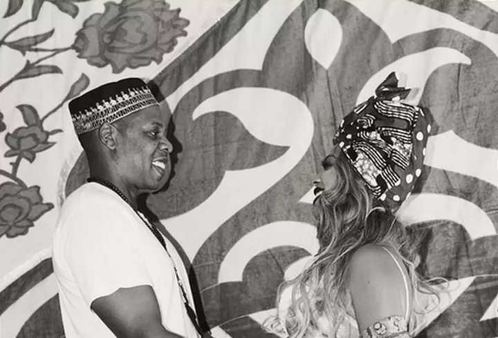 Frumusețea nu are vârstă! Iepurașii Playboy au reconstituit copertele din urmă cu 38 de ani. Iată rezultatul!