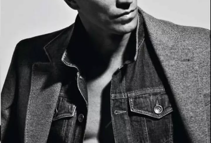 Mădălina Ghenea - vacanță în doi în Grecia. Iată cum arată vedeta în costum de baie la doar trei luni de când a născut!