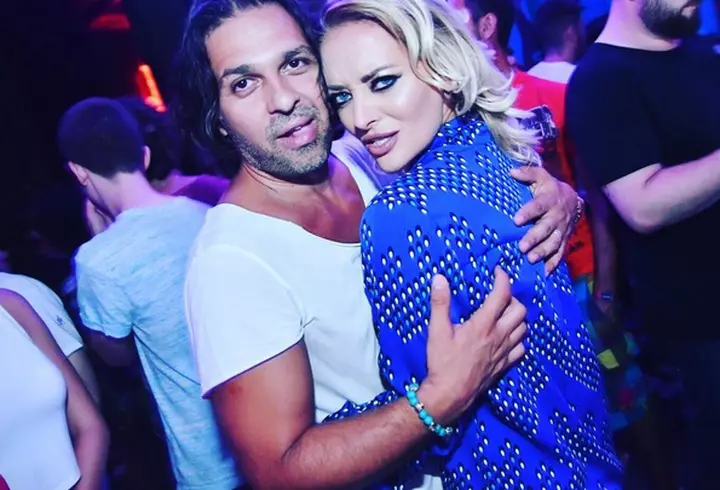 Mădălina Ghenea - vacanță în doi în Grecia. Iată cum arată vedeta în costum de baie la doar trei luni de când a născut!