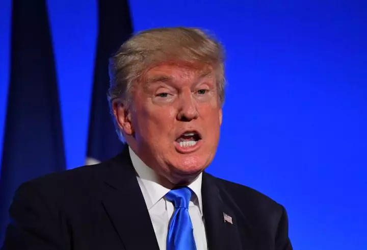 Cum arată locuința în care Chester Bennington s-a sinucis