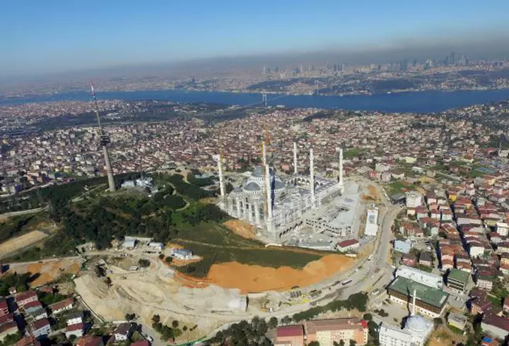 Magda Vasiliu a anunţat ca băieţelul ei suferă de cancer. Mesajul cutremurator al mamei