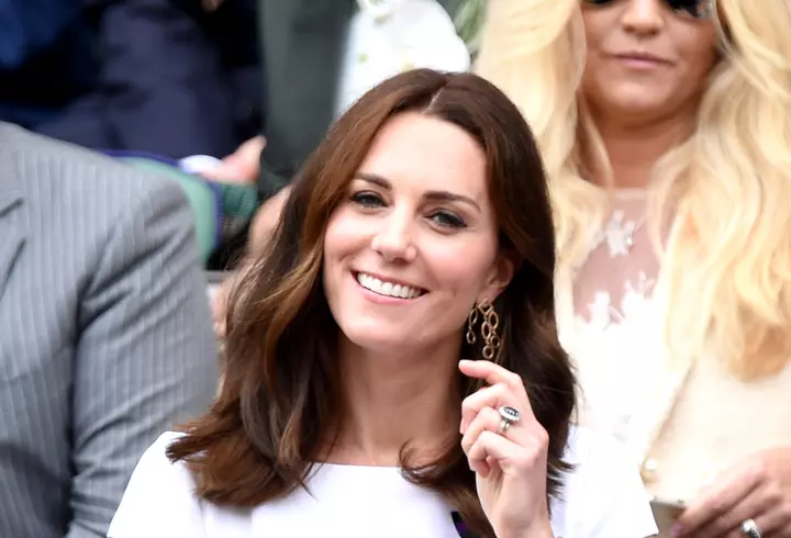 În penultimul episod „Fii în formă cu Viva! & Carmen Brumă”, Carmen le-a provocat pe concurente la un antrenament