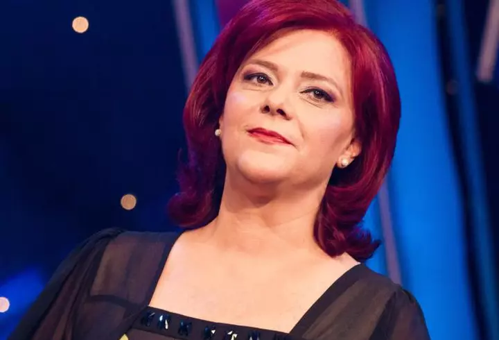 Mihaela Rădulescu împlineşte astăzi 48 de ani. Diva sărbătoreşte în paşi de dans