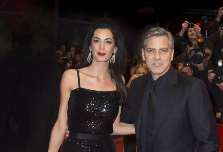 Mihaela Rădulescu împlineşte astăzi 48 de ani. Diva sărbătoreşte în paşi de dans