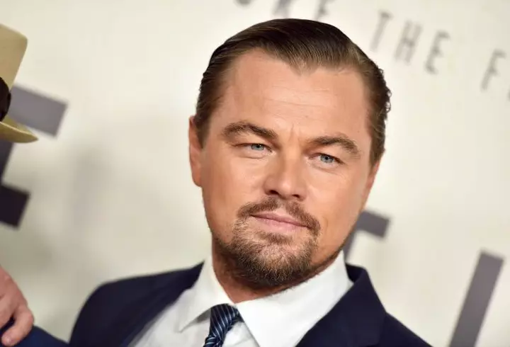 Cum arată locuința în care Chester Bennington s-a sinucis