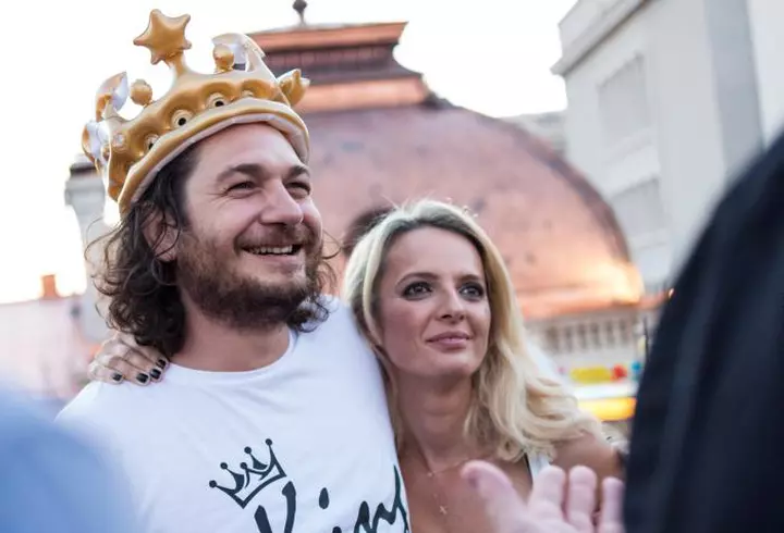 Anca Serea comentează propriile apariții în Revista Viva! - VIDEO