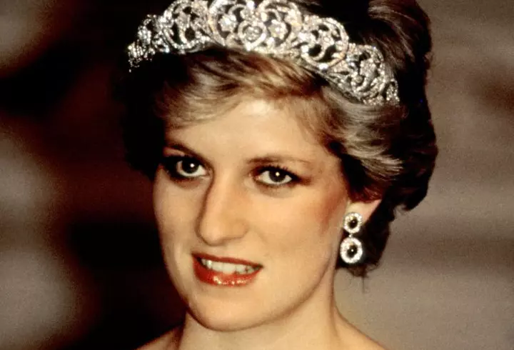 Jennifer Lawrence, prima apariţie oficială pe covorul roşu la Veneţia alături de iubitul cu 21 de ani mai bătrân