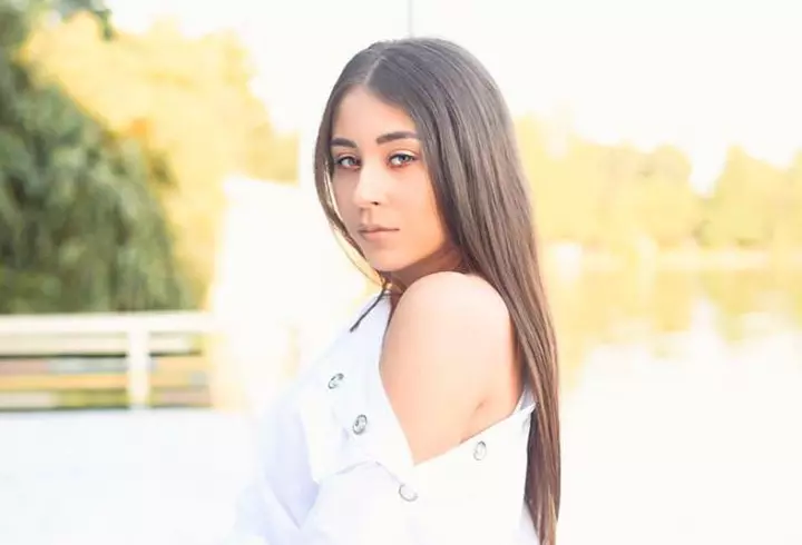 Emmanuel şi Brigitte Macron vizitează astăzi România. Cu ce ţinute a impresionat Prima Doamnă a Franţei până acum!