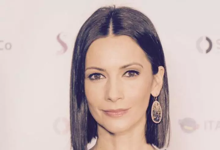 Mihaela Rădulescu împlineşte astăzi 48 de ani. Diva sărbătoreşte în paşi de dans