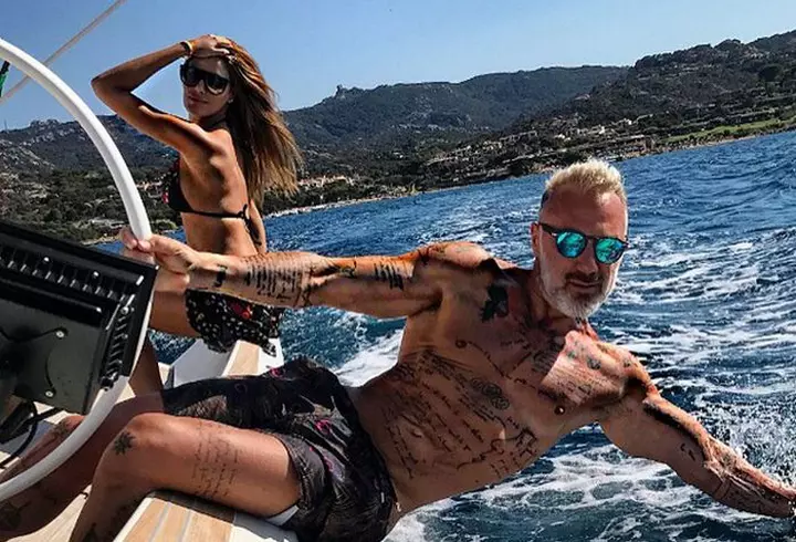 Mihaela Rădulescu împlineşte astăzi 48 de ani. Diva sărbătoreşte în paşi de dans