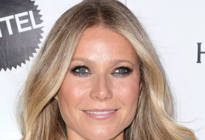 20 de celebrități care nu beau alcool niciodată. Ben Affleck, Gerard Butler și Brad Pitt au avut grave probleme cu băutura!