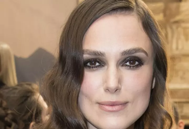 Get the look - Jennifer Lopez. Machiajul smokey eyes în nuanțe de maro, poartă-l și tu!