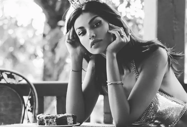 Anca Serea comentează propriile apariții în Revista Viva! - VIDEO