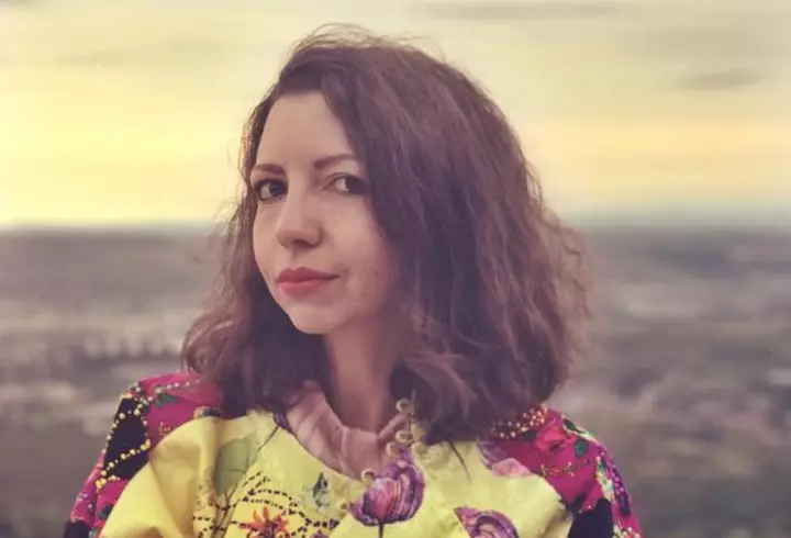 Blogging fără secrete: cu Tatiana Ernuțeanu despre tabieturi, plăceri vinovate și controverse!