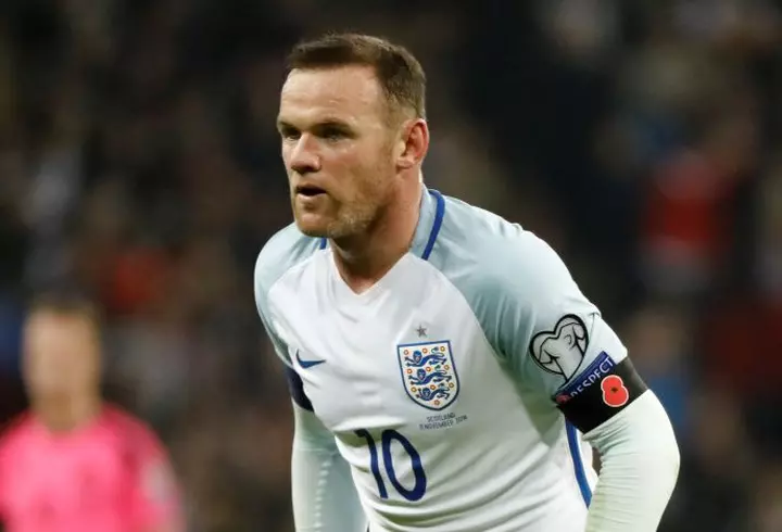 Jennifer Lawrence, prima apariţie oficială pe covorul roşu la Veneţia alături de iubitul cu 21 de ani mai bătrân