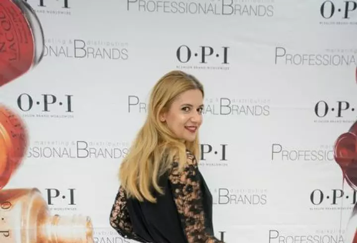 Vedetele își amintesc de prima iubire. Când s-au îndrăgostit prima dată și de cine