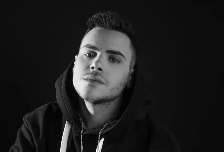 Andra: „Un zâmbet are puterea de a crea schimbări în viețile noastre, dar și în viețile celor apropiați nouă"