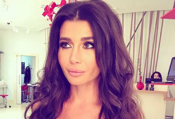 Ce ascunde Anamaria Prodan în geantă