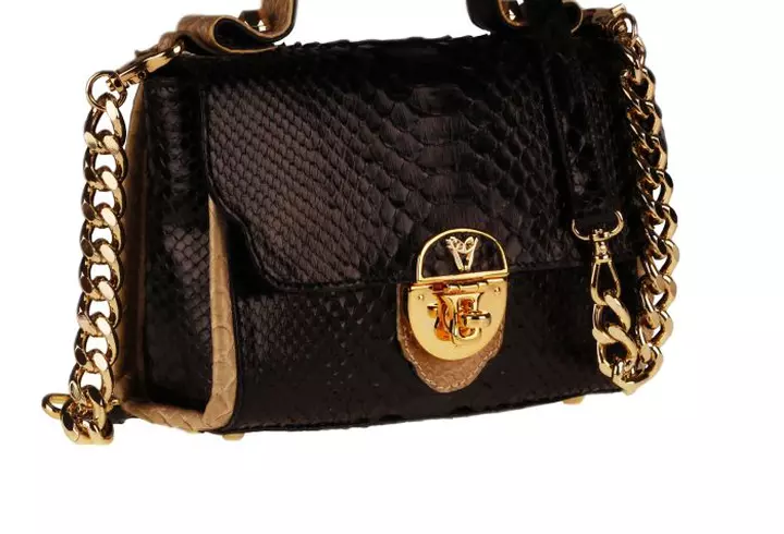 (P) Ghid de nuntă: Ce trebuie să faci pentru a fi o nașă de invidiat