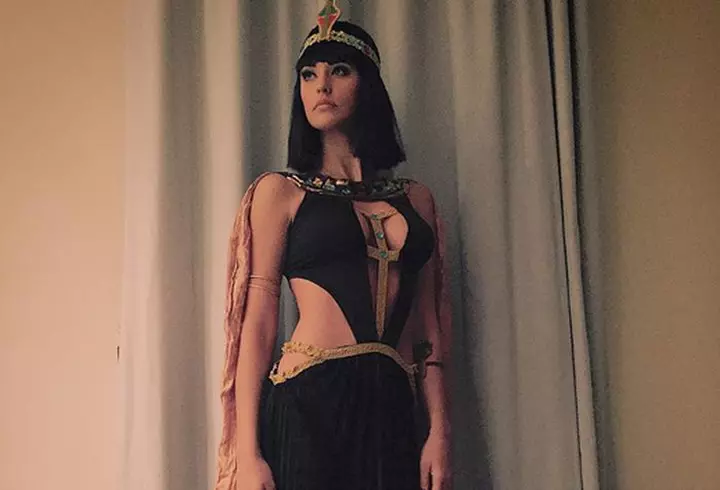 Alina Puşcaş împlineşte 32 de ani! Surpriza de care a avut parte prezentatoarea la miezul nopţii