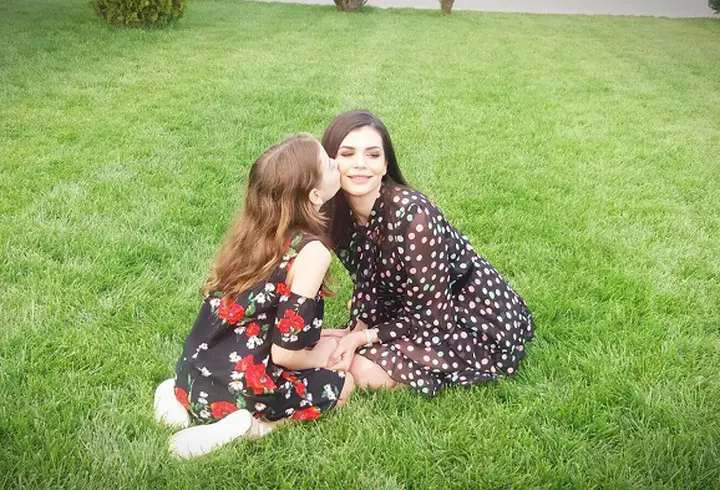 Alina Puşcaş împlineşte 32 de ani! Surpriza de care a avut parte prezentatoarea la miezul nopţii