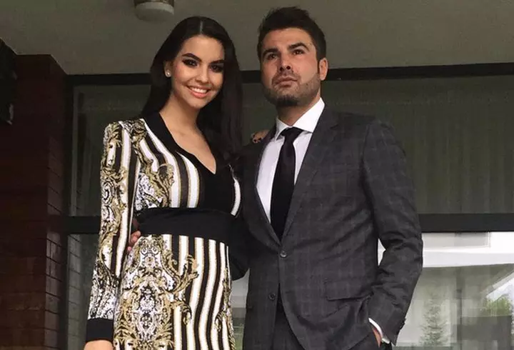 Cara Delevingne a dezvăluit că producătorul Harvey Weinstein, acuzat de hărțuire sexuală, i-a cerut să facă threesome: „Ne-a cerut să ne sărutăm și...”