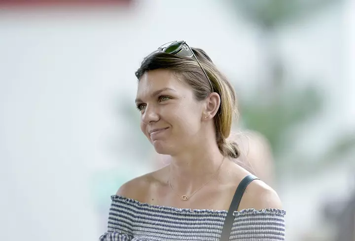 Ce ascunde Anamaria Prodan în geantă