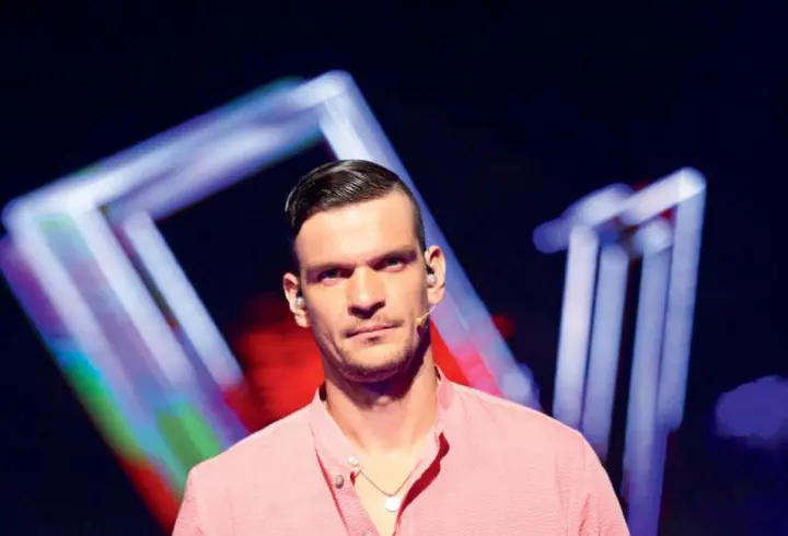 Ce ascunde Anamaria Prodan în geantă