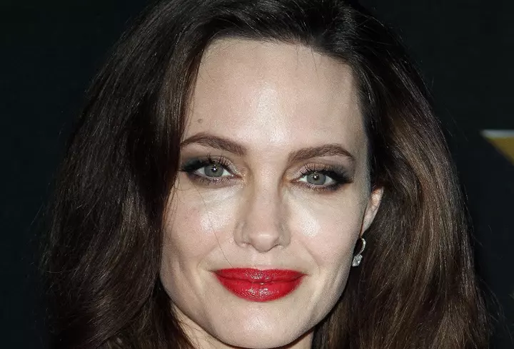 Adina Alberts, chirurg estetician: operația de care Hillary Clinton are nevoie urgent