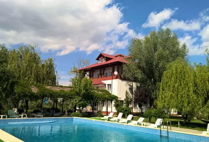 (P) Vacanţa de 1 Mai, în paradisul natural al Deltei Dunării