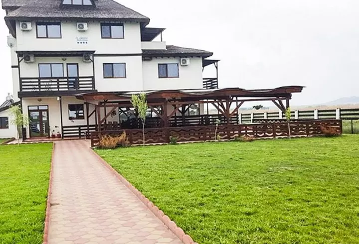 (P) Vacanţa de 1 Mai, în paradisul natural al Deltei Dunării