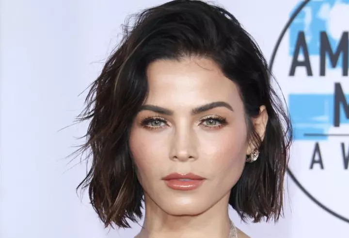 (P) 3 produse cosmetice românești cu care poți preveni îmbătrânirea