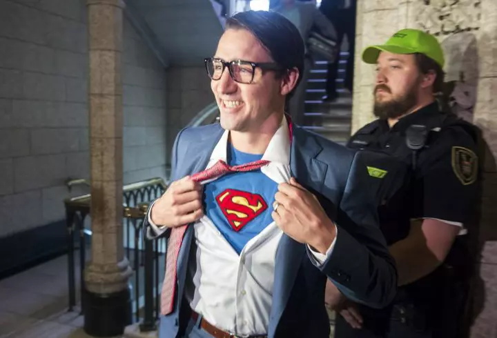 (P) Andra va susține un concert extraordinar de colinde în beneficiul Hope and Homes for Children la Ateneul Român