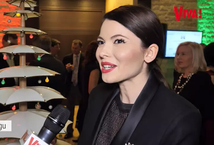 Vedetele ne-au spus care este colindul lor preferat!