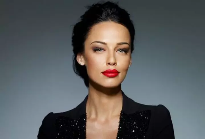 Ce amintiri au vedetele de la începuturile în muzică - EXCLUSIV