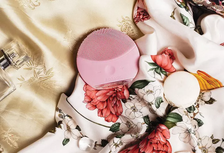 Pudra bronzantă: cea mai simplă metodă de aplicare