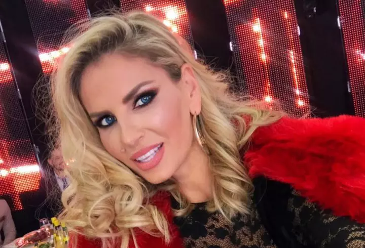 Ce amintiri au vedetele de la începuturile în muzică - EXCLUSIV