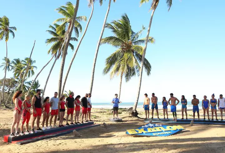 E considerată cea mai frumoasă româncă, dar uite cum arăta înainte! O recunoști?