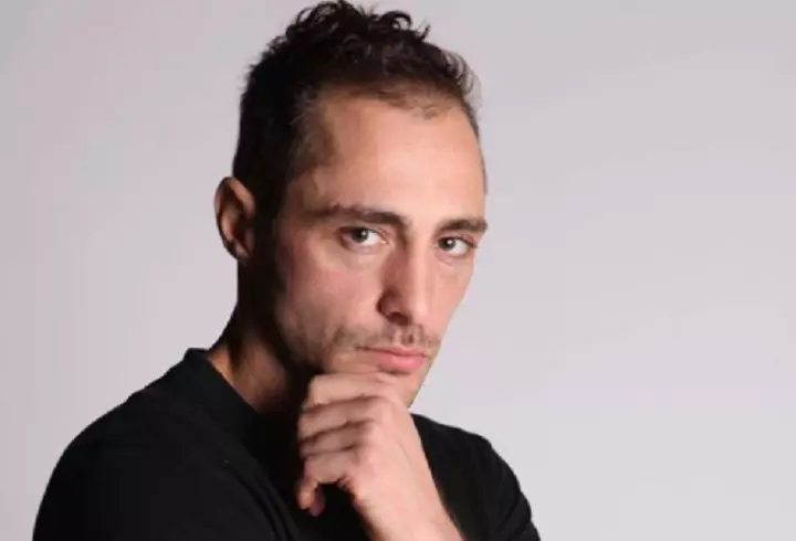 Ariana Grande, schimbare de look spectaculoasă. Artista e de nerecunoscut!